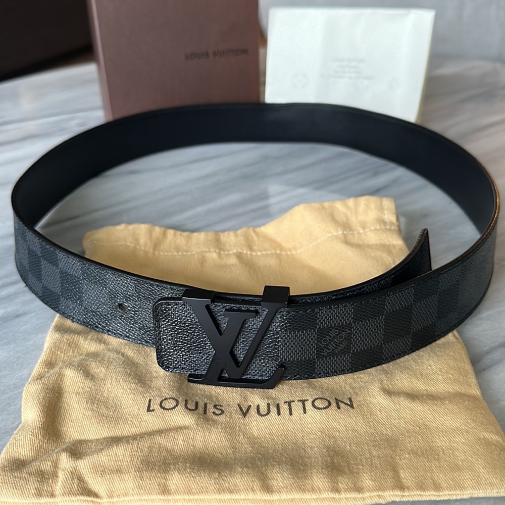 Authentic LV Damier Graphite Belt M9808 - Picture 5 of 14